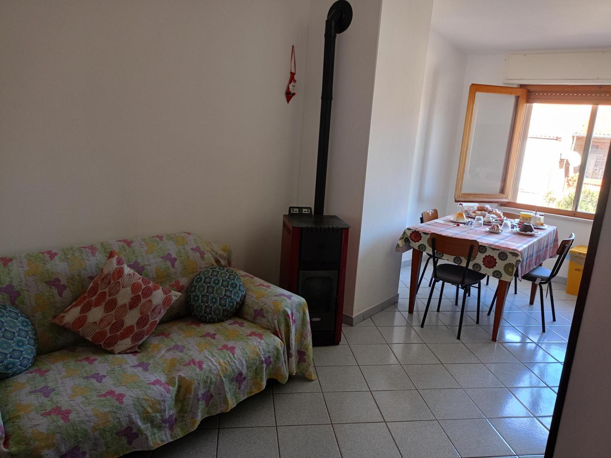 Appartamento Santa Giusta Eksteriør billede